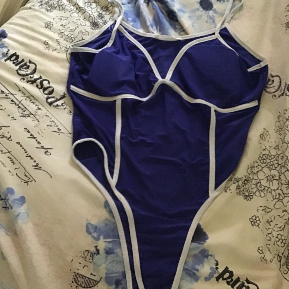 Blue and white body shirt